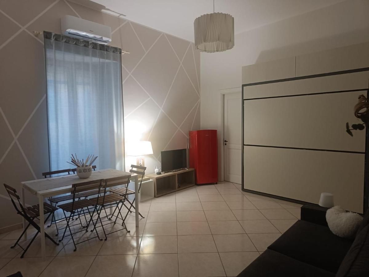 Domusmadre Appartement Napels Buitenkant foto